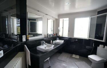 Villa En Location Meublé Sur Ain Diab .